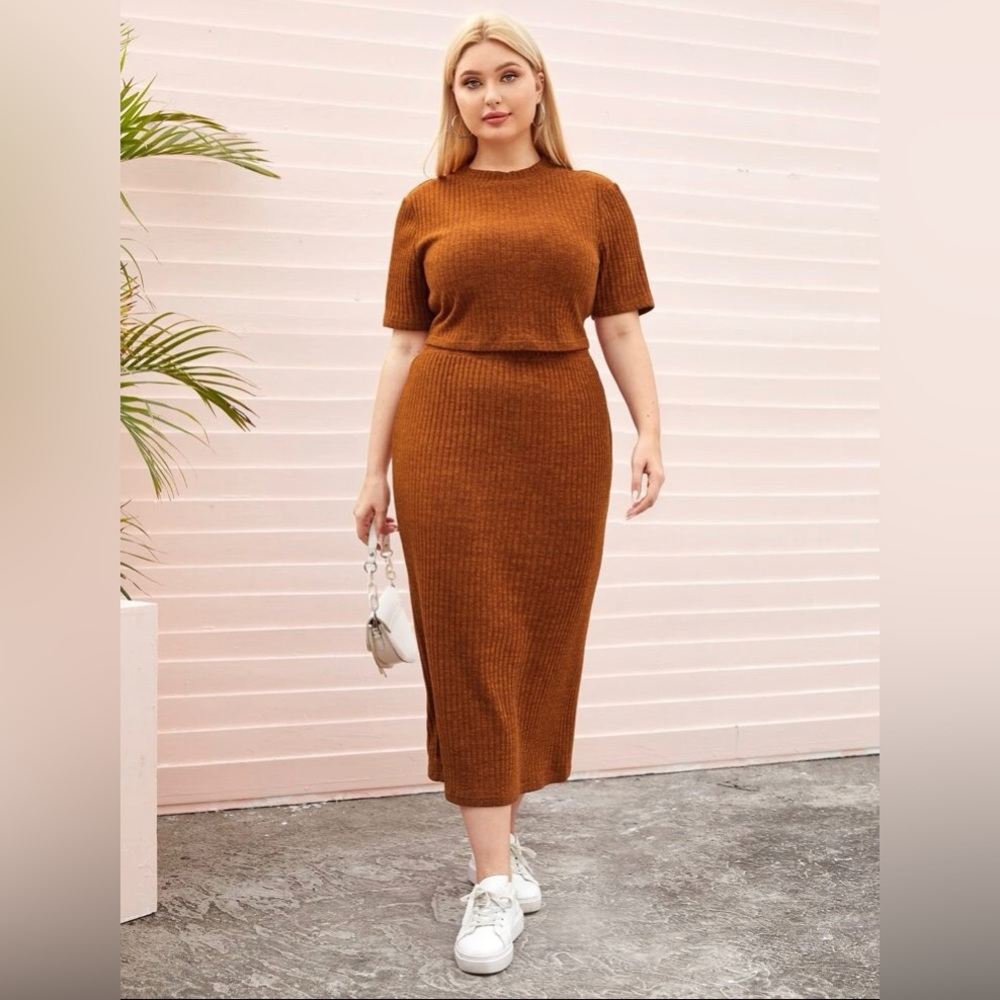 Skit Top and Skirt Set